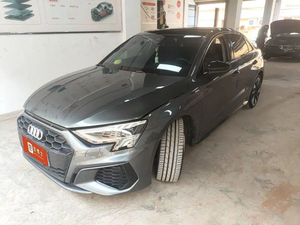 Audi A3L Limousine 1.4 TFSI (35 TFSI) Stylish Sport Edition ( ) 2022 из Китая