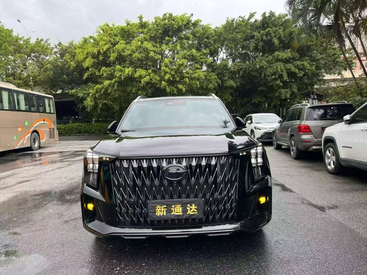 Gac GS8 Hybrid 2.0TM Continuously Variable 4wd Prestige 7-Seater 2022 из Китая