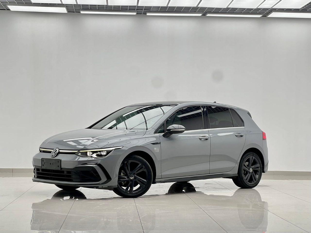 Volkswagen Golf 2021 280TSI DSG R-Line 2022 из Китая