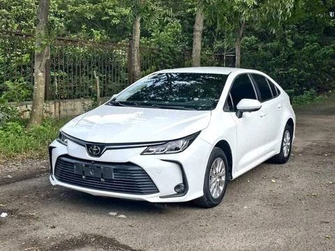 Toyota Corolla 1.2T CVT Pioneer PLUS version 2022 из Китая